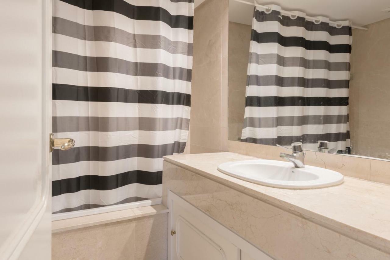 Downtown Seaview Apartment 마르베야 외부 사진